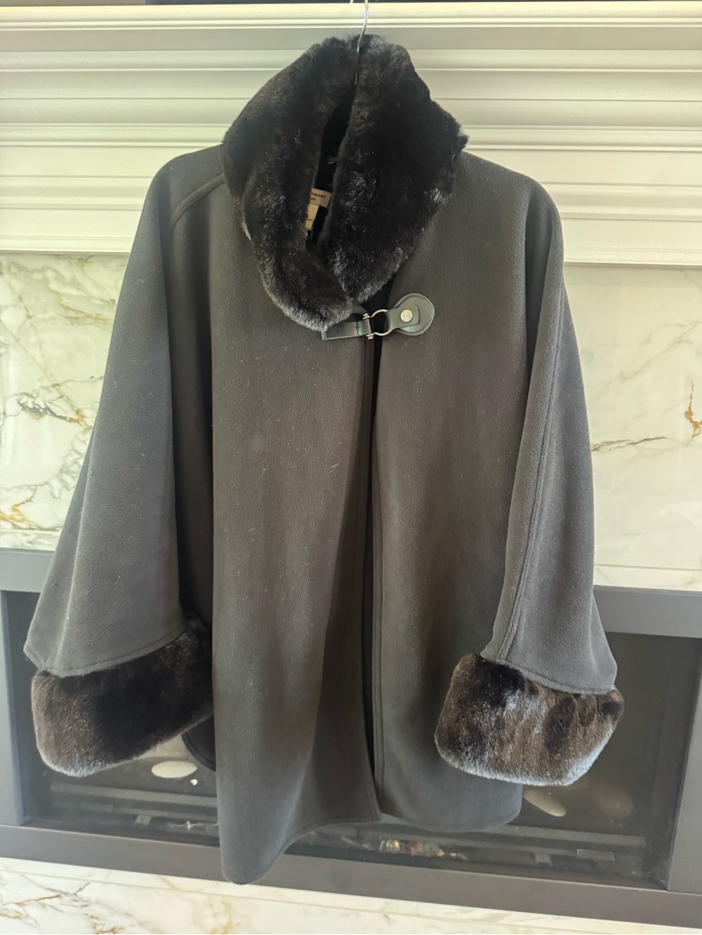 Womens black Faux-Fur Trim Coat - Unbranded